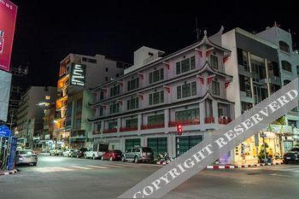 The Three Hat Yai Exterior photo