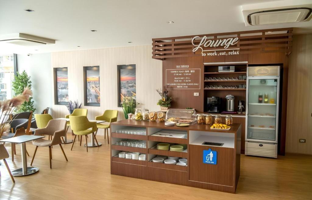 The Three Hat Yai Exterior photo